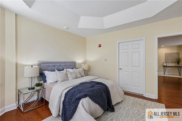 2000 Windrows Drive 2019, Plainsboro, NJ 08540