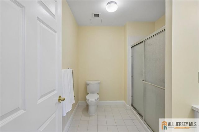 2000 Windrows Drive 2019, Plainsboro, NJ 08540