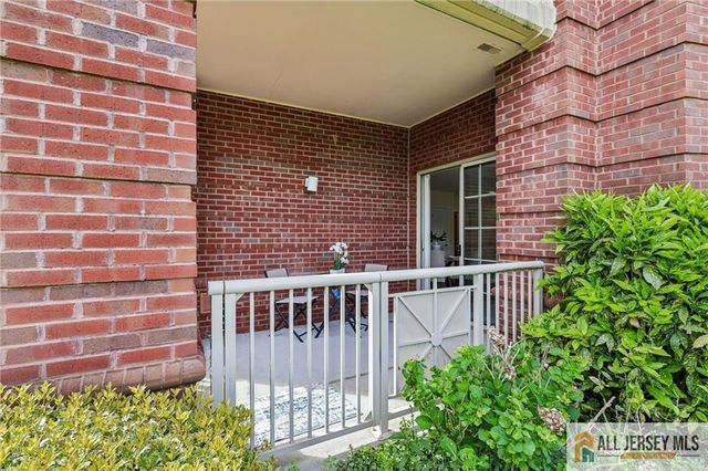 2000 Windrows Drive 2019, Plainsboro, NJ 08540