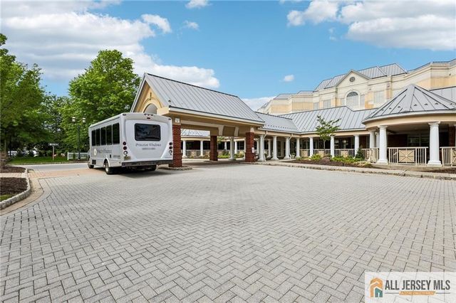 2000 Windrows Drive 2019, Plainsboro, NJ 08540
