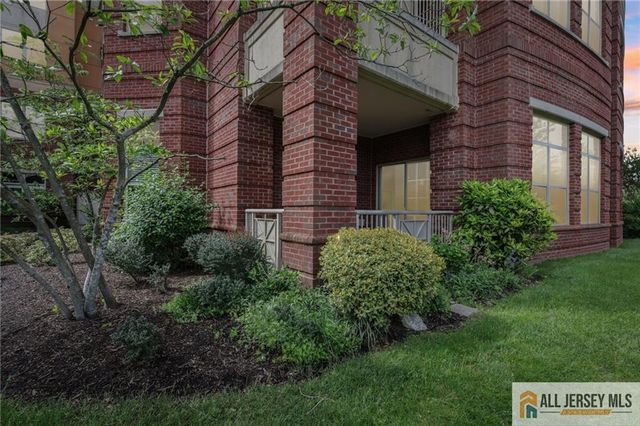 2000 Windrows Drive 2019, Plainsboro, NJ 08540
