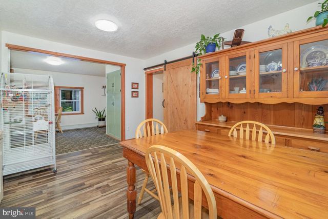 1649 MOUNTAIN RD, Harrisburg, PA 17112