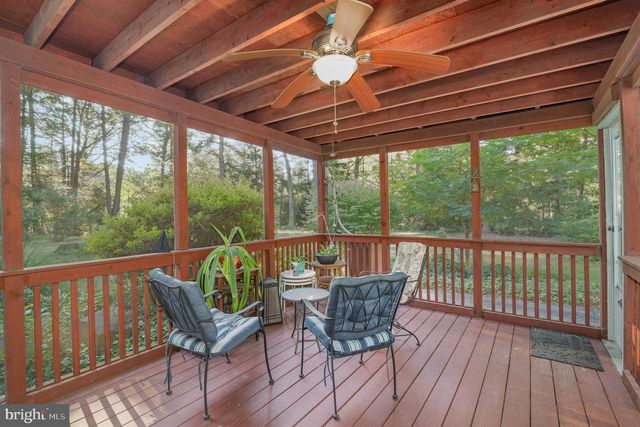 1649 MOUNTAIN RD, Harrisburg, PA 17112