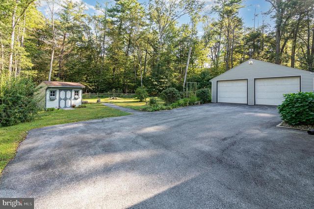 1649 MOUNTAIN RD, Harrisburg, PA 17112