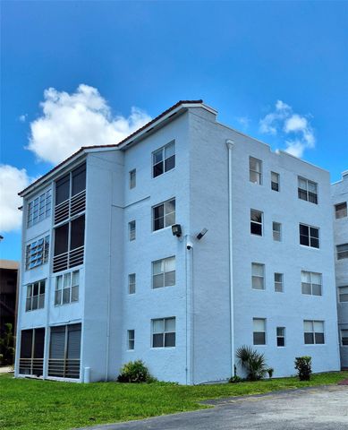 2840 Somerset Drive 208M, Lauderdale Lakes, FL 33311