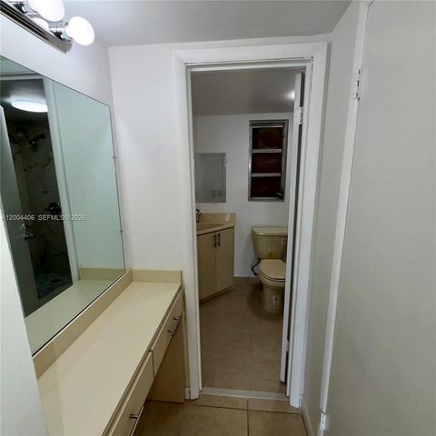 8775 Park Blvd 305, Miami, FL 33172