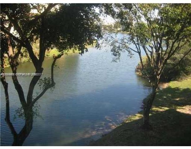 8775 Park Blvd 305, Miami, FL 33172