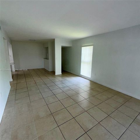 8775 Park Blvd 305, Miami, FL 33172