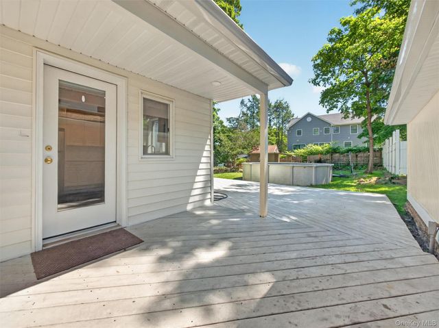 14 Forest Glen Road, Valley Cottage, NY 10989
