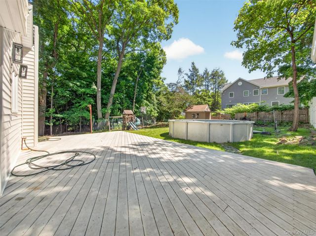 14 Forest Glen Road, Valley Cottage, NY 10989