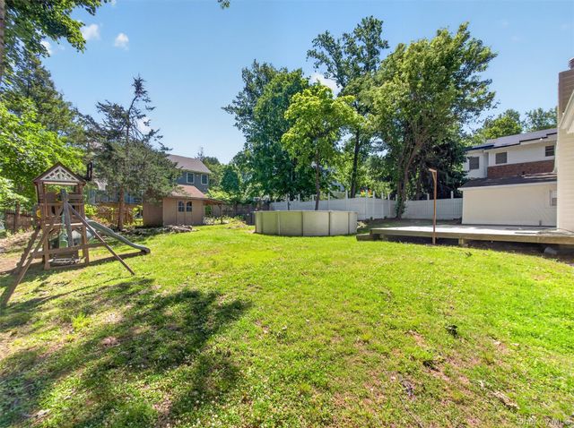14 Forest Glen Road, Valley Cottage, NY 10989