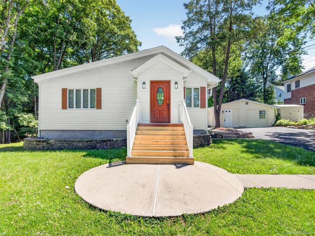 14 Forest Glen Road, Valley Cottage, NY 10989