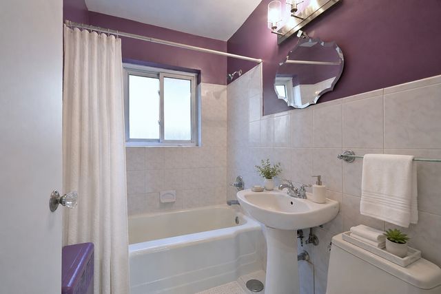 1112 N Harlem Avenue 1, River Forest, IL 60305