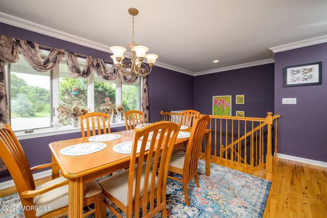 2 Darien Circle, Howell, NJ 07731