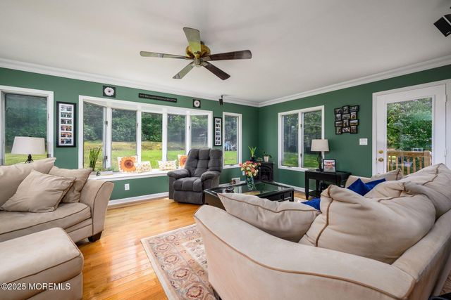 2 Darien Circle, Howell, NJ 07731