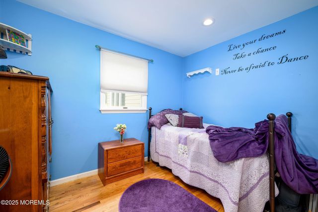 2 Darien Circle, Howell, NJ 07731