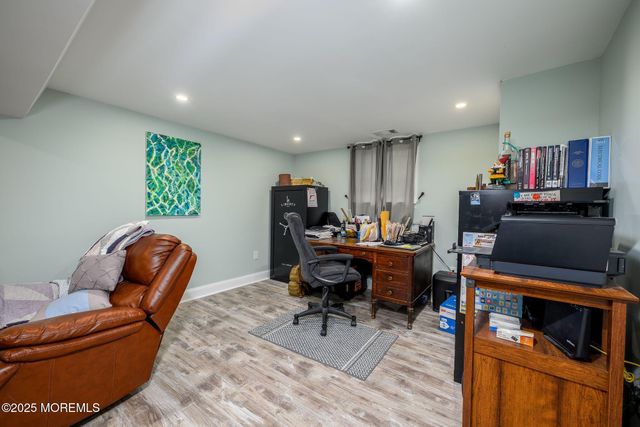 2 Darien Circle, Howell, NJ 07731