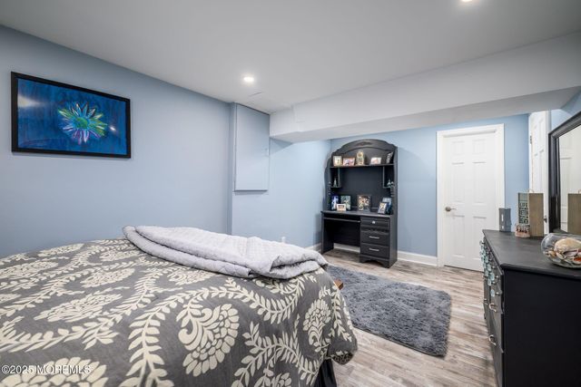 2 Darien Circle, Howell, NJ 07731