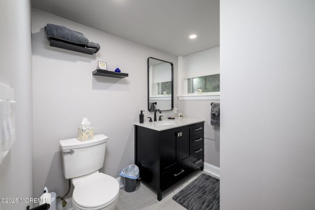 2 Darien Circle, Howell, NJ 07731