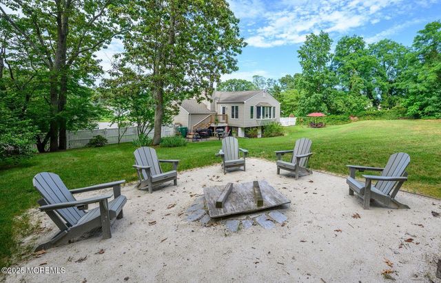 2 Darien Circle, Howell, NJ 07731