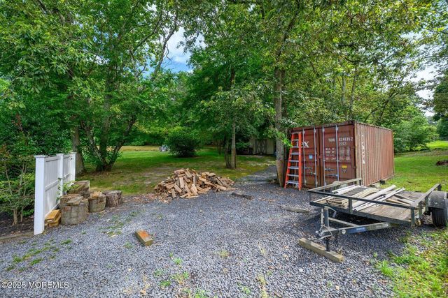 2 Darien Circle, Howell, NJ 07731