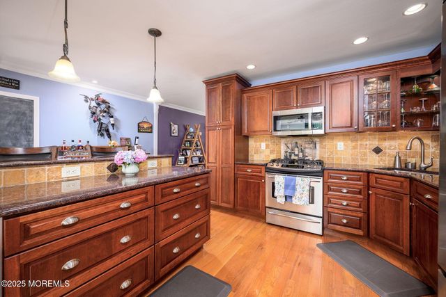 2 Darien Circle, Howell, NJ 07731