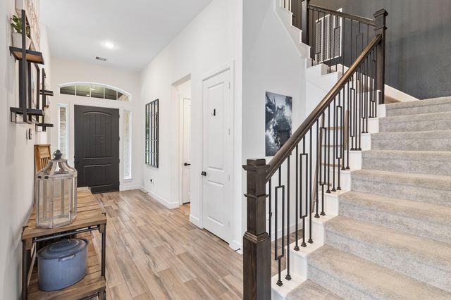 291 Vista Del Lago Drive, Huffman, TX 77336