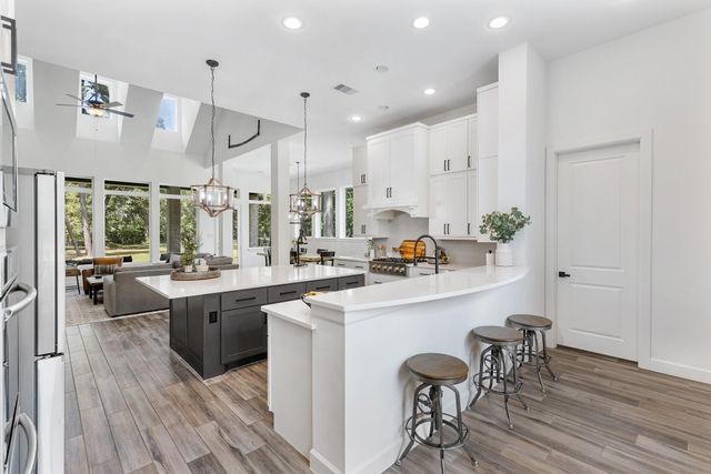 291 Vista Del Lago Drive, Huffman, TX 77336