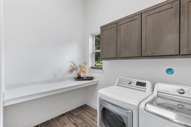291 Vista Del Lago Drive, Huffman, TX 77336