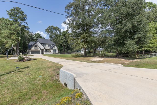 291 Vista Del Lago Drive, Huffman, TX 77336