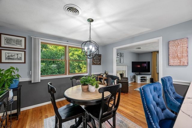 21 Border Rd, Reading, MA 01867