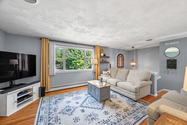 21 Border Rd, Reading, MA 01867
