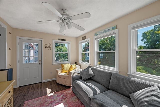 21 Border Rd, Reading, MA 01867
