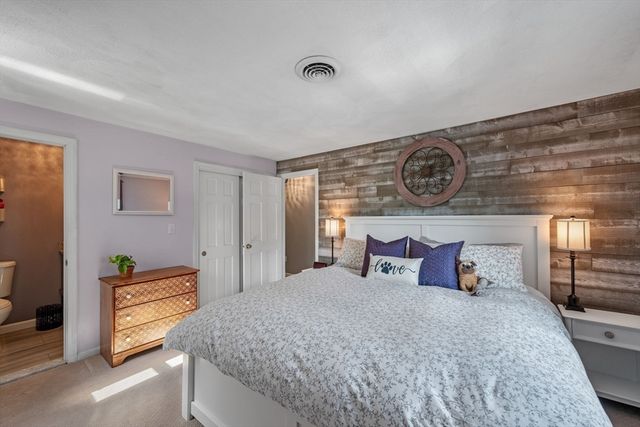 21 Border Rd, Reading, MA 01867