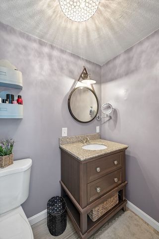 21 Border Rd, Reading, MA 01867