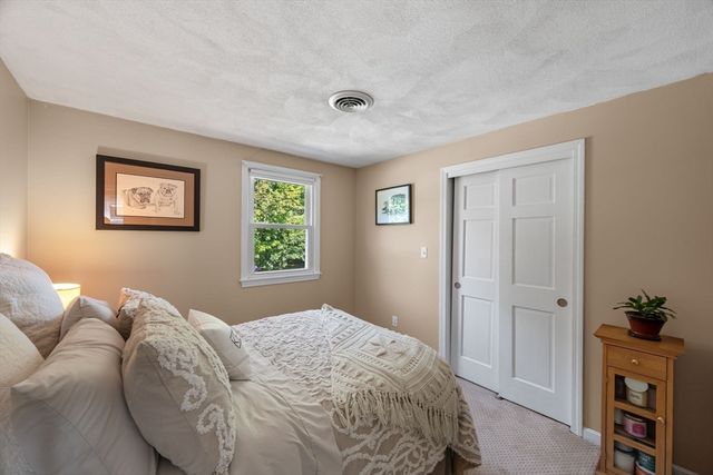 21 Border Rd, Reading, MA 01867