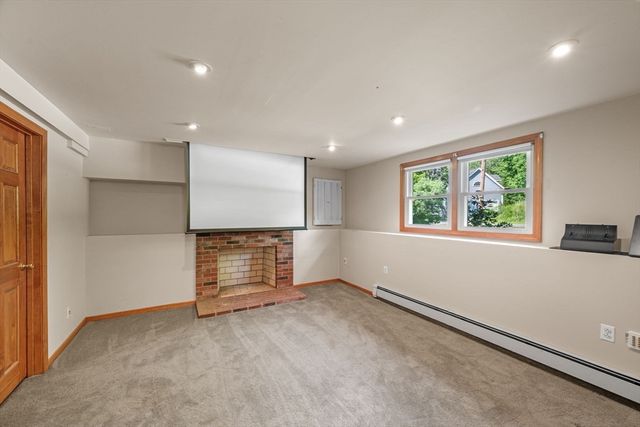 21 Border Rd, Reading, MA 01867