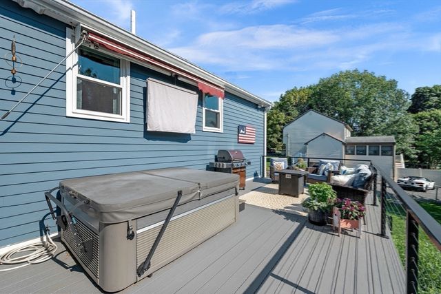 21 Border Rd, Reading, MA 01867