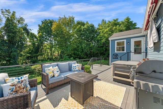 21 Border Rd, Reading, MA 01867