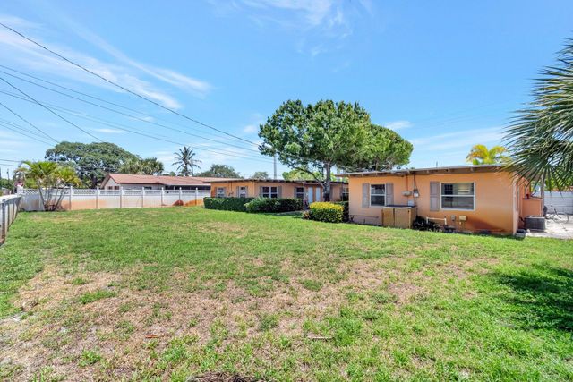 710 SE 4th Avenue, Delray Beach, FL 33483