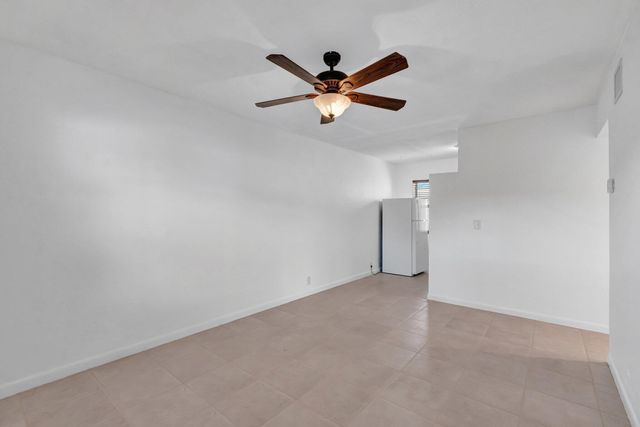 710 SE 4th Avenue, Delray Beach, FL 33483