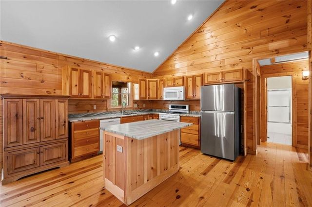 30 Cypress Circle, Ellijay, GA 30540