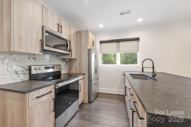 1928 W Trade Street, Charlotte, NC 28216