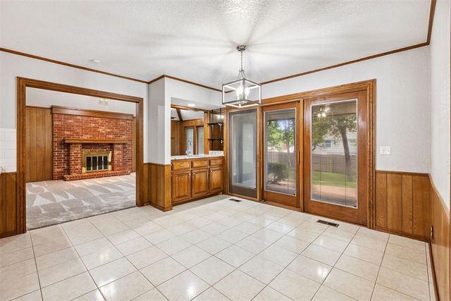 916 Fox Hill Drive, Edmond, OK 73034