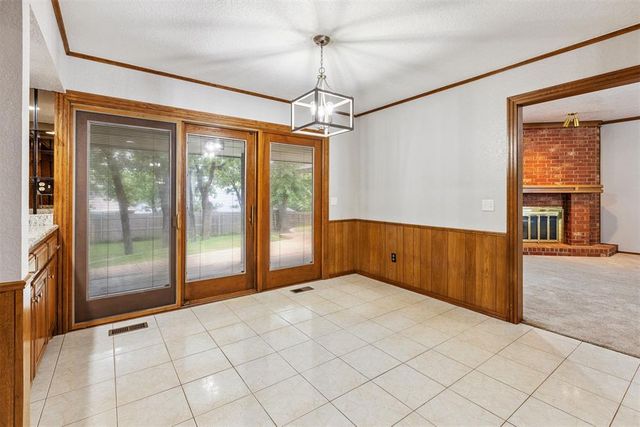 916 Fox Hill Drive, Edmond, OK 73034