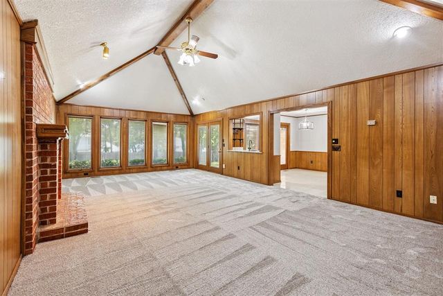 916 Fox Hill Drive, Edmond, OK 73034