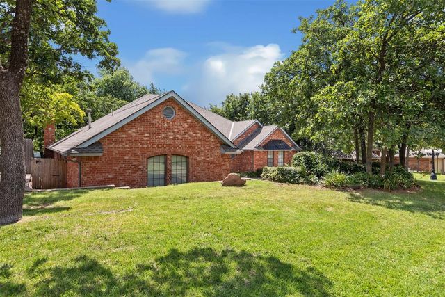 916 Fox Hill Drive, Edmond, OK 73034