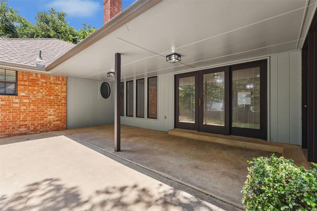 916 Fox Hill Drive, Edmond, OK 73034