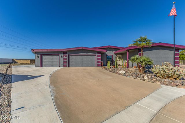 11210 W PUEBLO Court, Sun City, AZ 85373