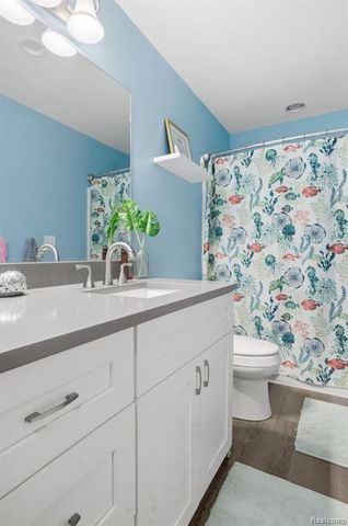 7812 Yorkshire Drive, Almont, MI 48003